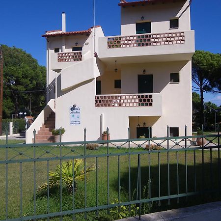 Elena Apartments Никити Екстериор снимка