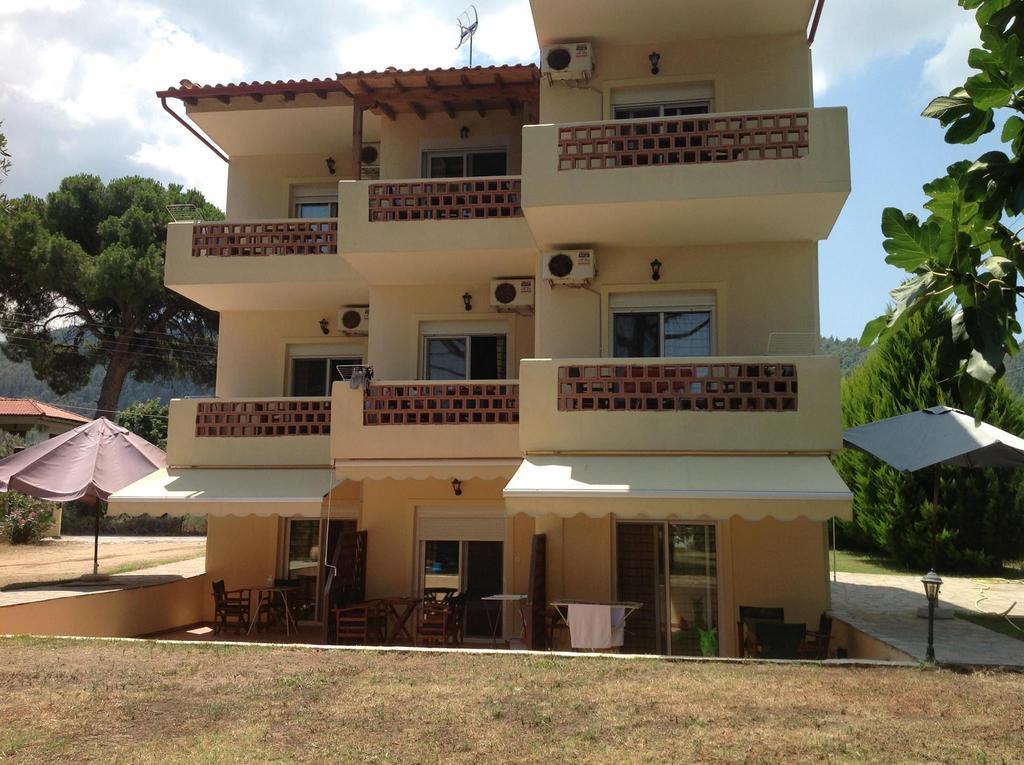 Elena Apartments Никити Екстериор снимка