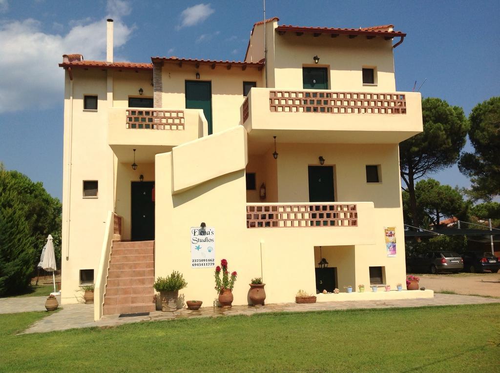 Elena Apartments Никити Екстериор снимка