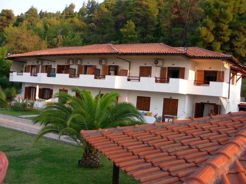 Elena Apartments Никити Екстериор снимка